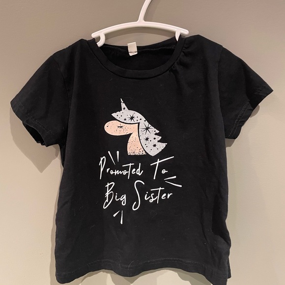 💫Promoted to Big Sister Unicorn Tshirt - Picture 2 of 4